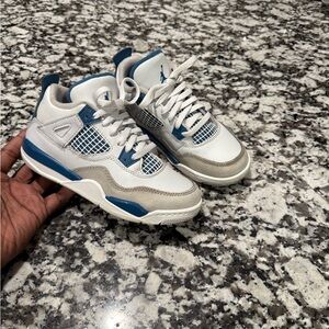 Boys retro jordan 4